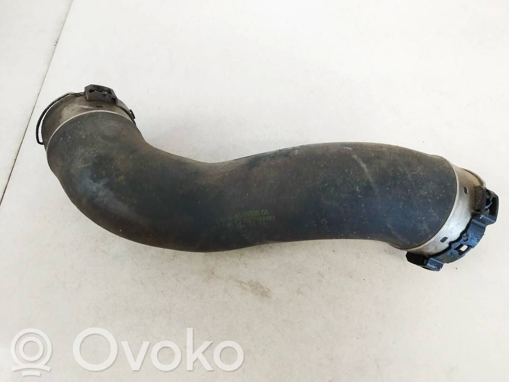 BMW 5 F10 F11 Välijäähdyttimen letku 