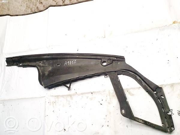 BMW 5 GT F07 Rivestimento della modanatura della chiusura del vano motore/cofano