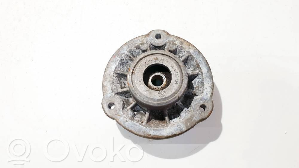BMW 5 F10 F11 Supporto di montaggio della molla elicoidale 