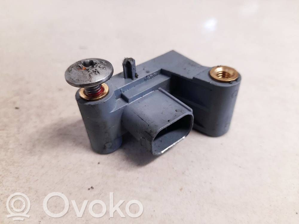 BMW 5 F10 F11 Senzor impact/declanșare airbag 