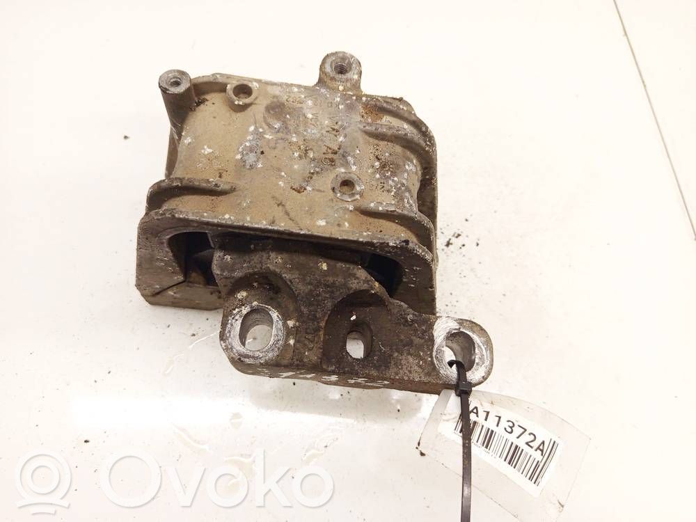 Volkswagen PASSAT B6 Supporto di montaggio del motore