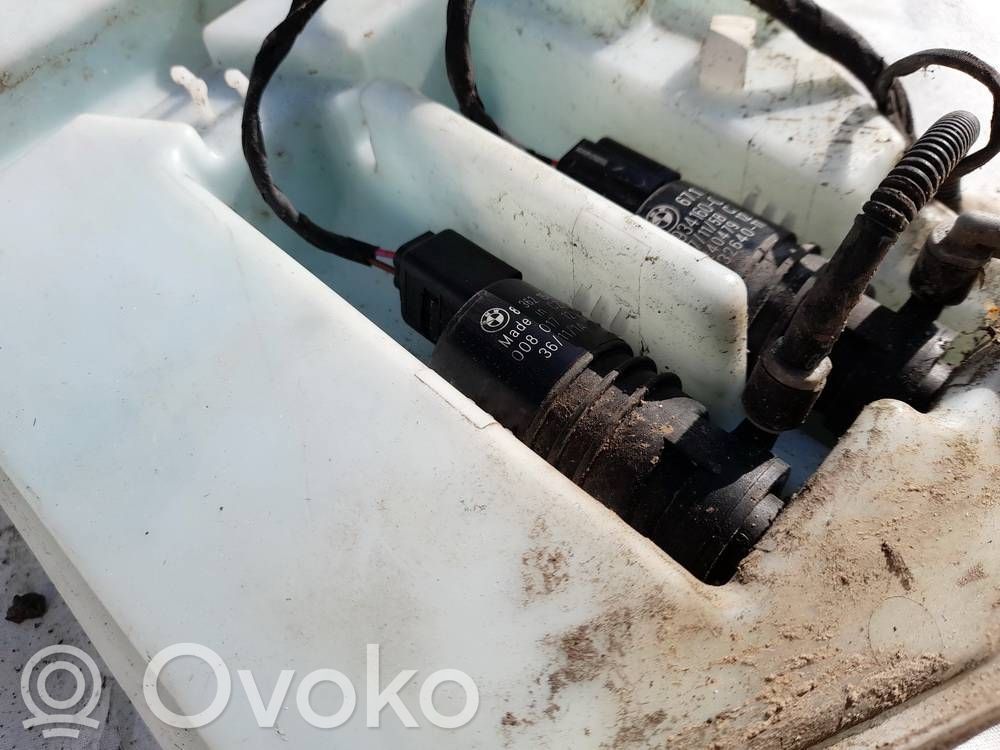 BMW 5 F10 F11 Pumpe Scheibenwaschanlage