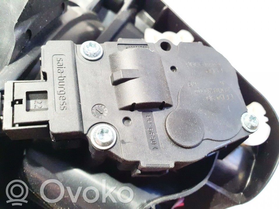BMW 5 F10 F11 Silniczek nagrzewnicy 
