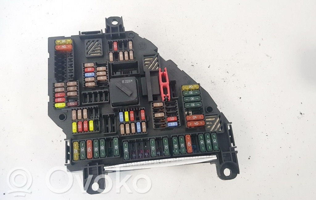 BMW 5 F10 F11 Set cutie siguranțe 