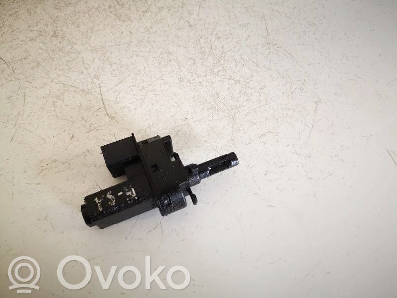 Interruptor sensor del pedal de freno   4M5T7C534AA,4M5T7C534AA,4M5T7C534AA