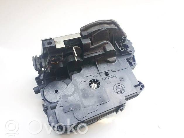 Cerradura de puerta delantera   7059974,7059974,7059974,A048315
