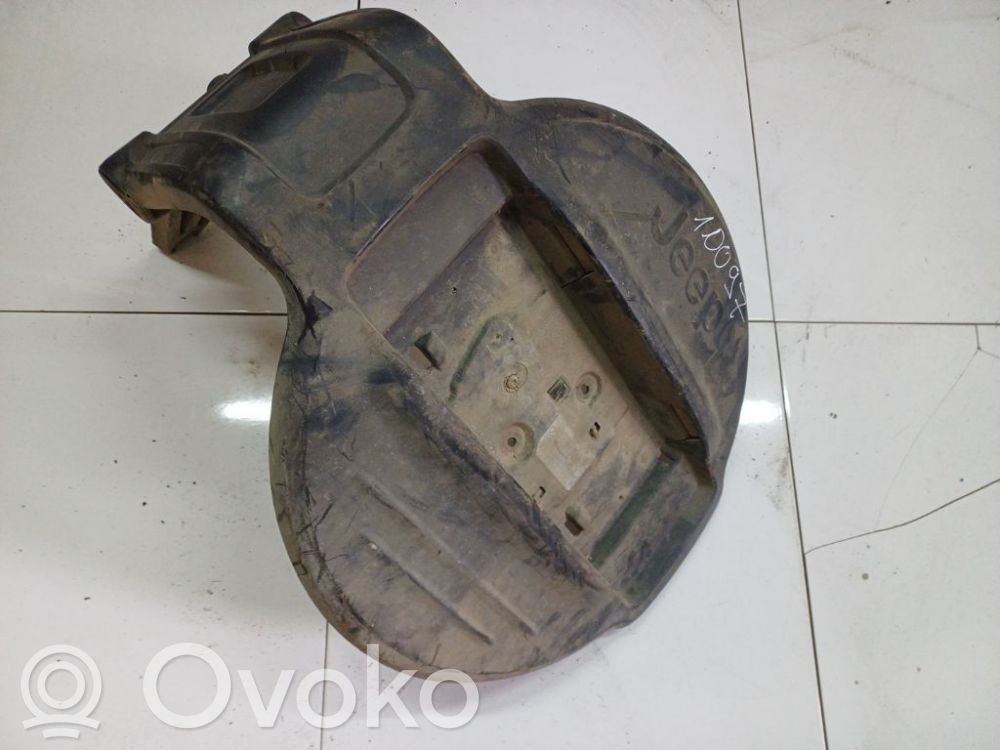 Jeep Cherokee Bullone fissaggio ruota di scorta