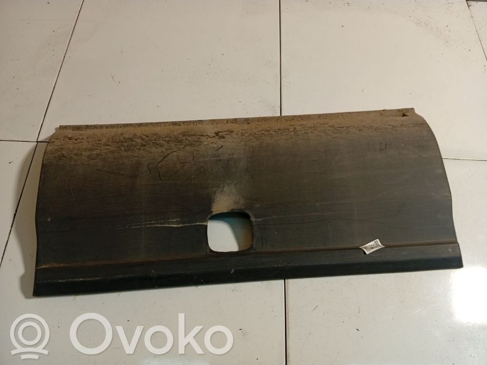 Iveco Daily 30.8 - 9 Rivestimento portiera posteriore (modanatura)