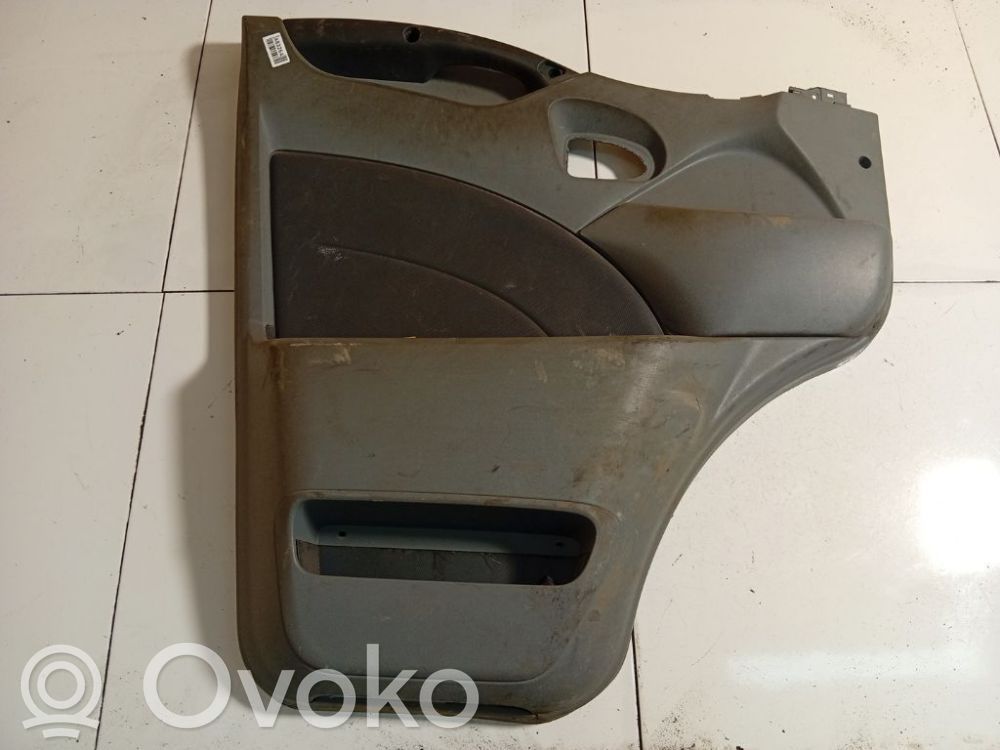Iveco Daily 30.8 - 9 Etuoven verhoilu
