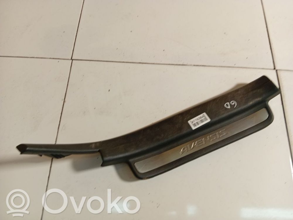 Toyota Avensis T250 Listwa progowa tylna 