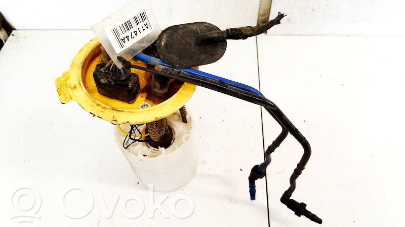 Volkswagen PASSAT B7 Pompa carburante immersa