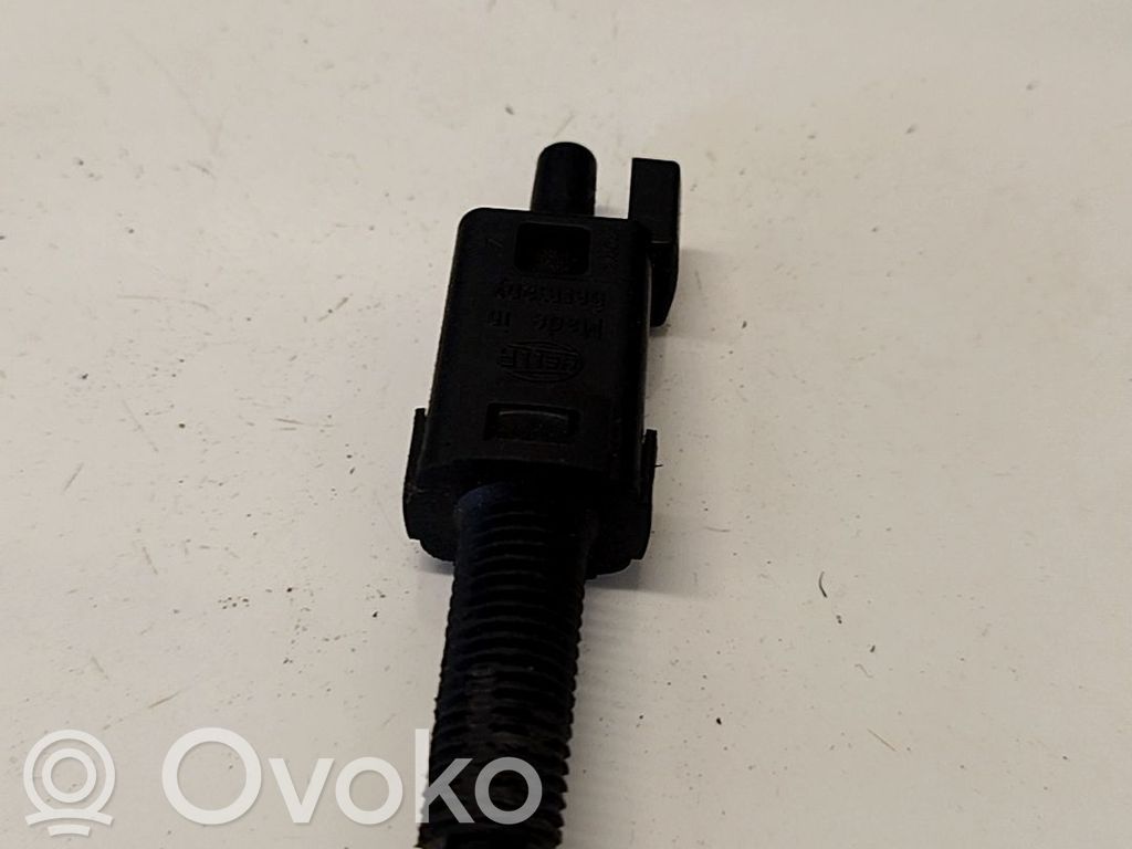 Comutator senzor pedală frână   811907343B,811907343B,811907343B