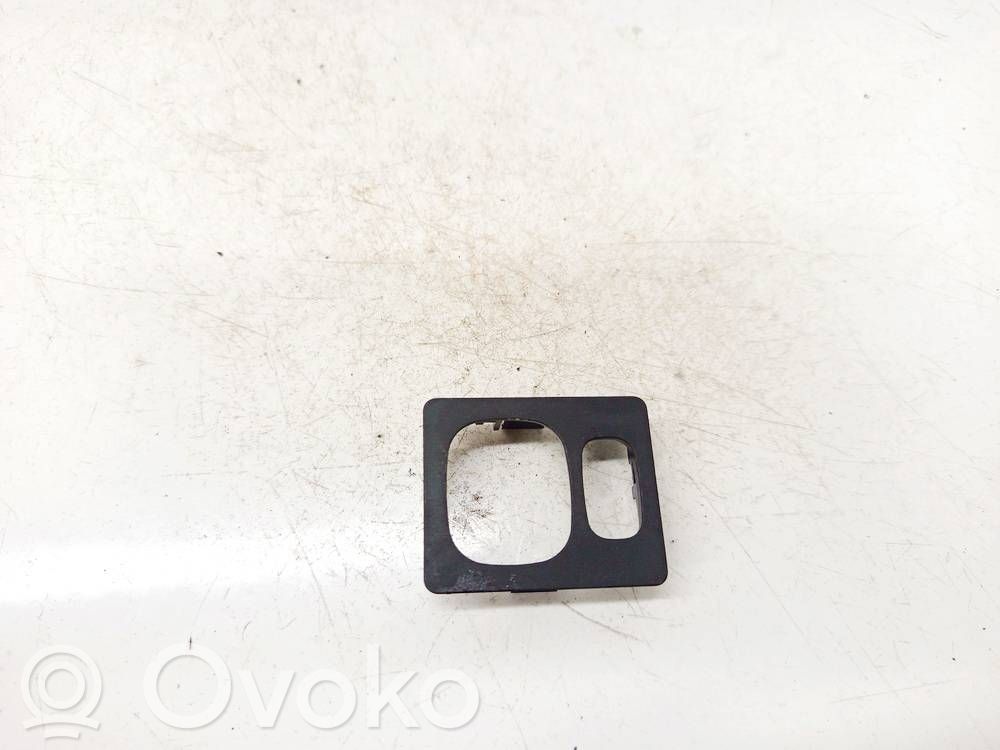 Toyota Corolla Verso AR10 Ramka deski rozdzielczej 