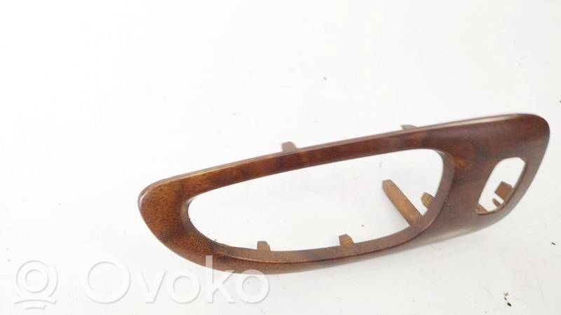 Peugeot 307 Support bouton lève vitre porte avant 