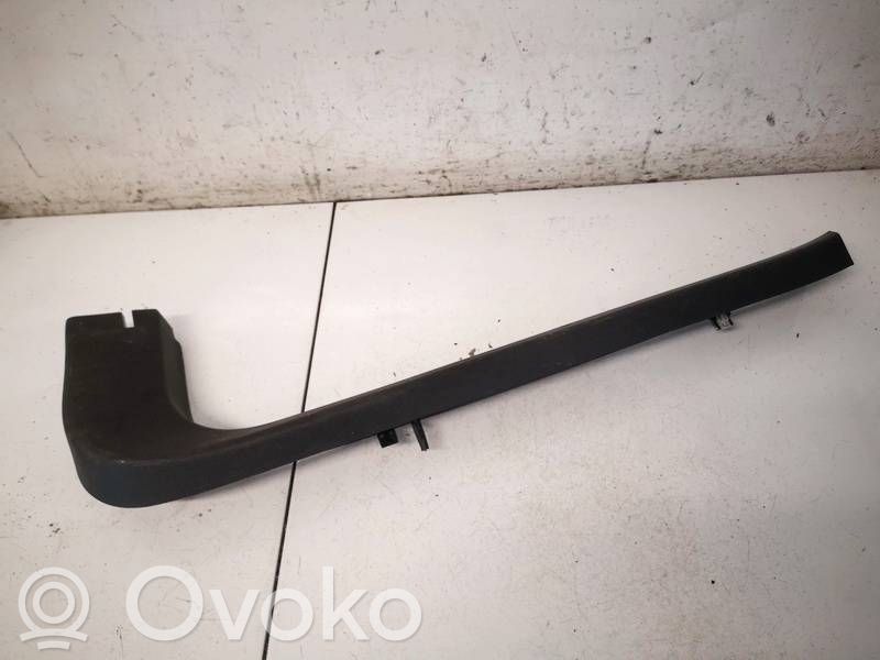 Ford Mondeo MK IV Etuoven kynnyksen suojalista 