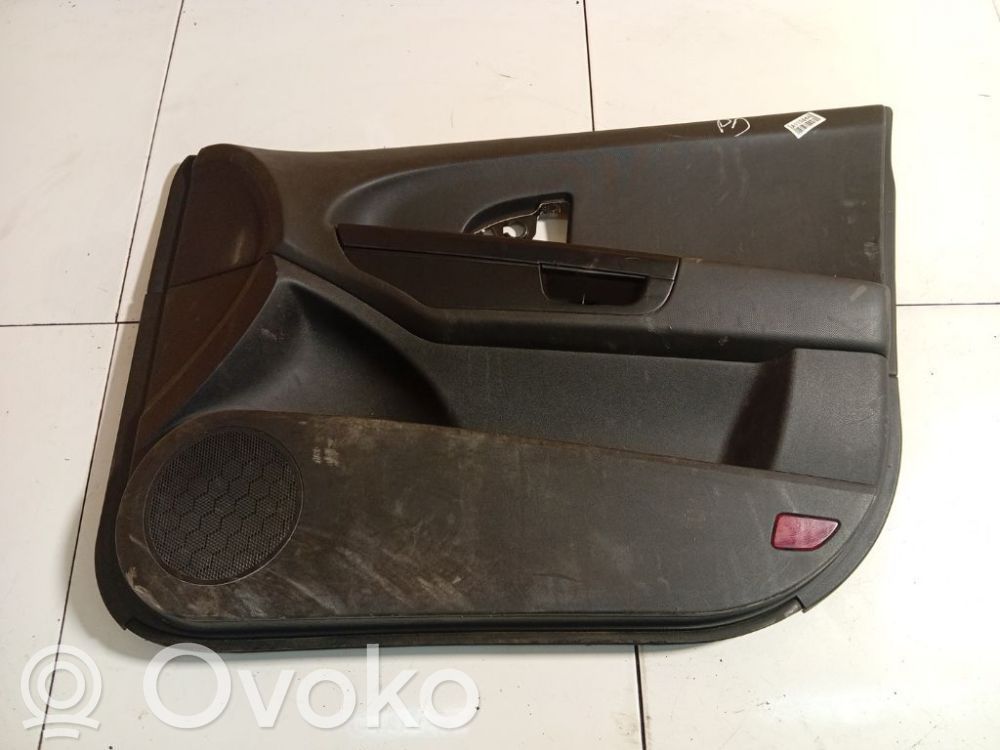 KIA Ceed Etuoven verhoilu