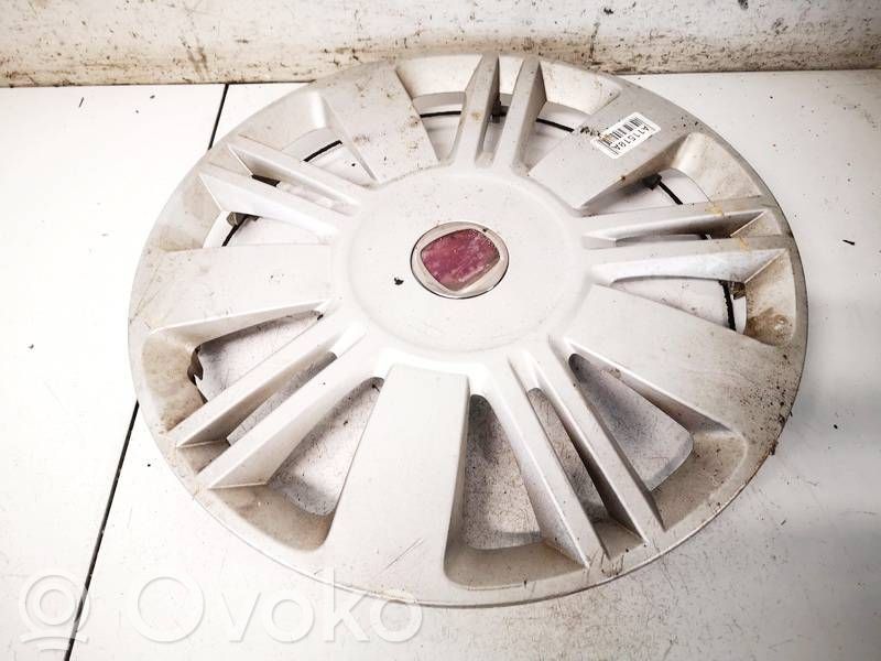 Fiat Sedici Ornament central jantă R16 