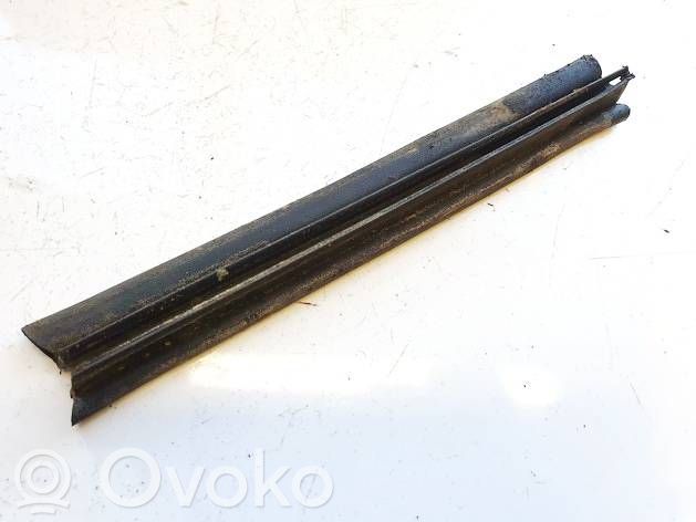 Opel Vectra C Front door glass trim molding