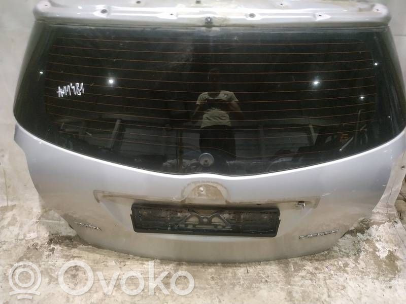 Toyota Verso Tylna klapa bagażnika