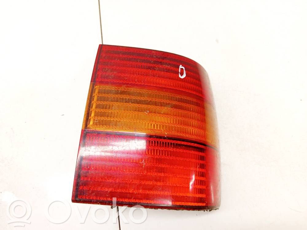 Volkswagen PASSAT B4 Lampa tylna 