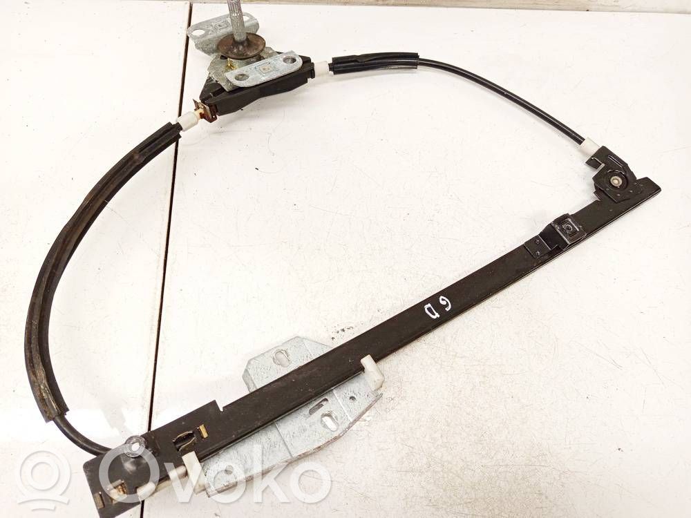Volkswagen PASSAT B4 Regulador con motor de la ventanilla de la puerta corredera 