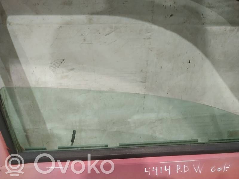Volkswagen Golf IV Vitre de fenêtre porte avant (4 portes)