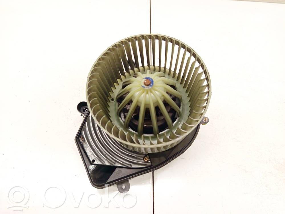 Volkswagen PASSAT B5.5 Wentylator nawiewu / Dmuchawa 
