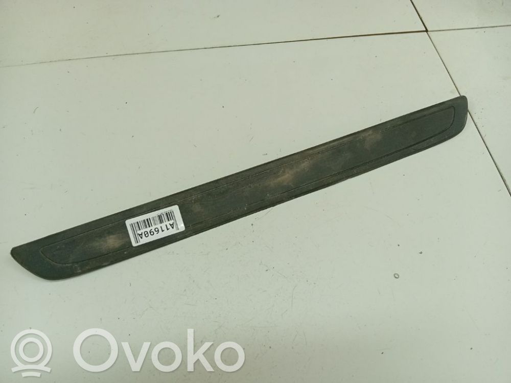 Toyota Auris 150 Listwa progowa przednia