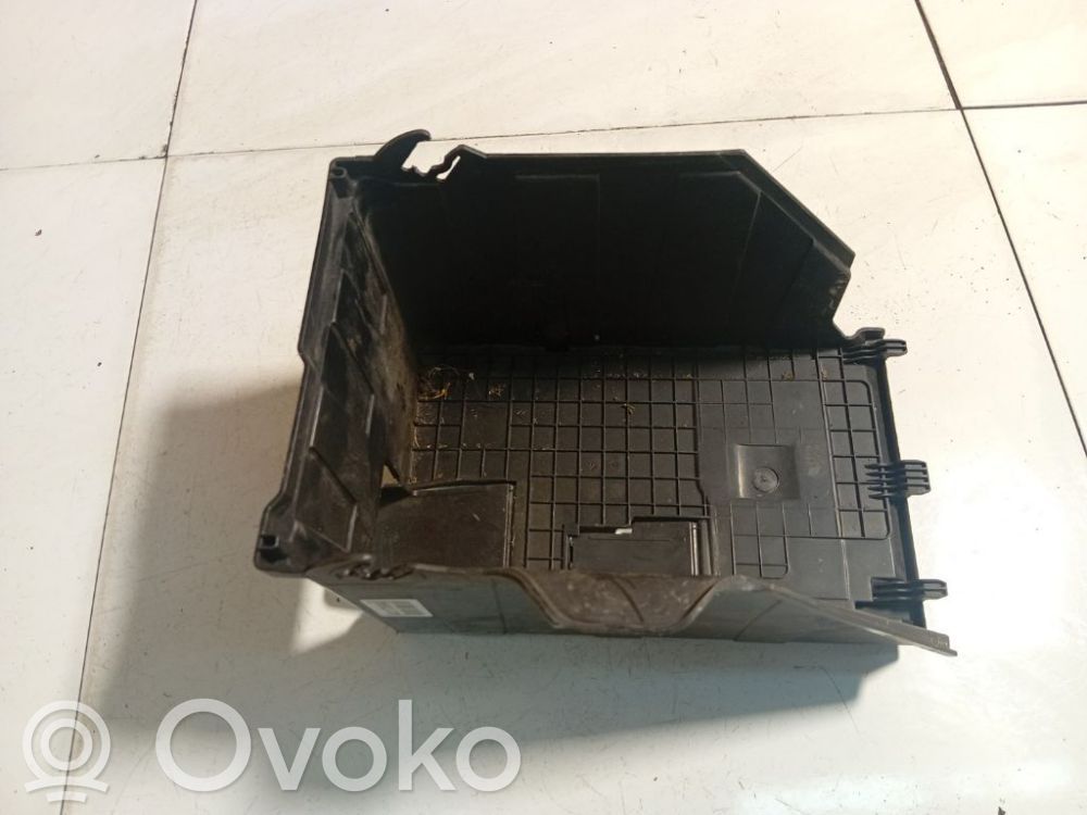 Citroen C4 I Podstawa / Obudowa akumulatora