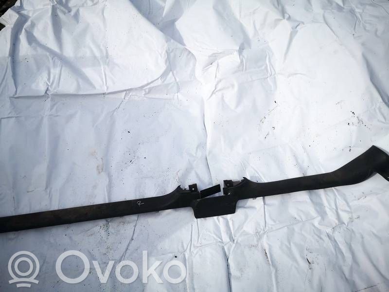Volkswagen Golf IV Listwa progowa przednia