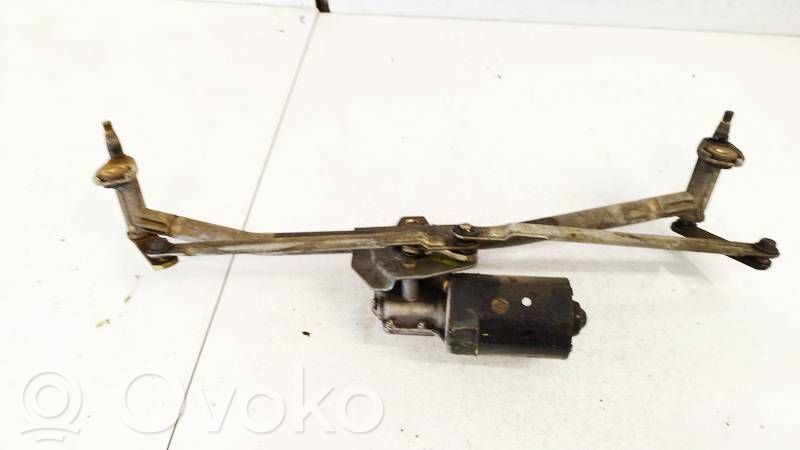 Volkswagen Golf IV Tiranti e motorino del tergicristallo anteriore