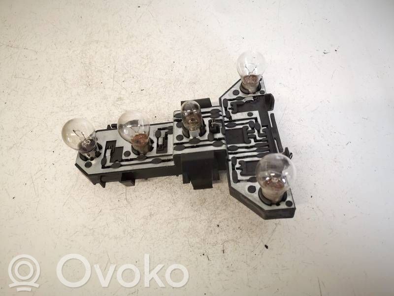 Volkswagen Golf IV Porte ampoule de feu arrière 