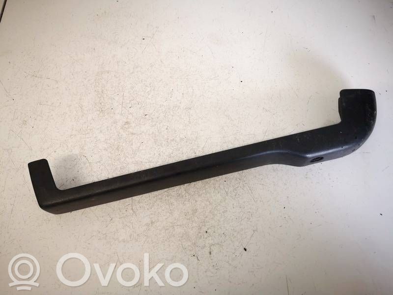 Volkswagen Golf IV Rivestimento inferiore laterale del sedile posteriore