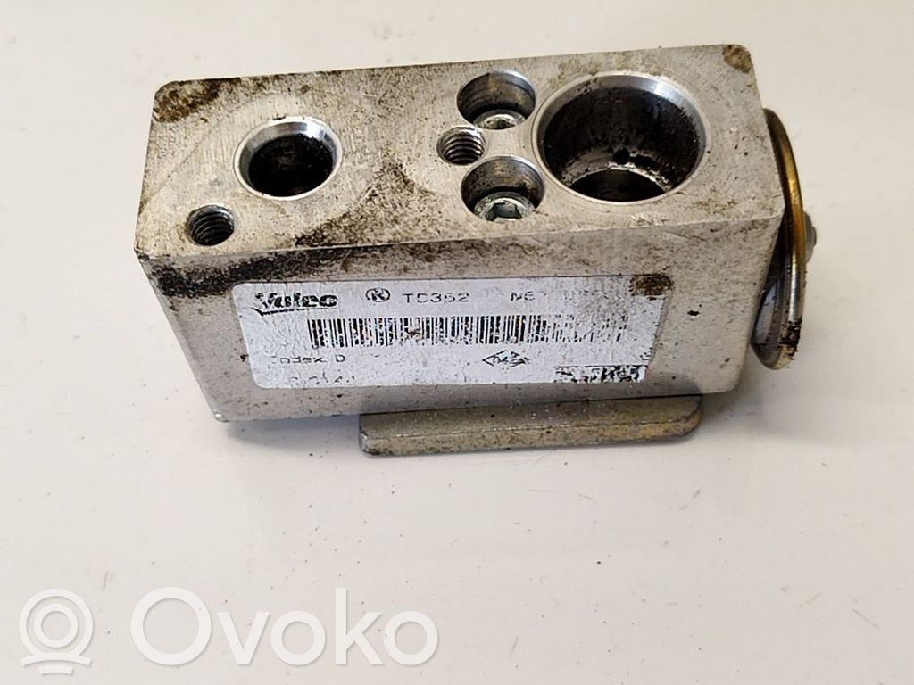 Nissan Note (E11) Zawór rozprężny klimatyzacji A/C 