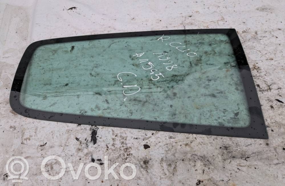 Renault Clio I Vitre latérale arrière 
