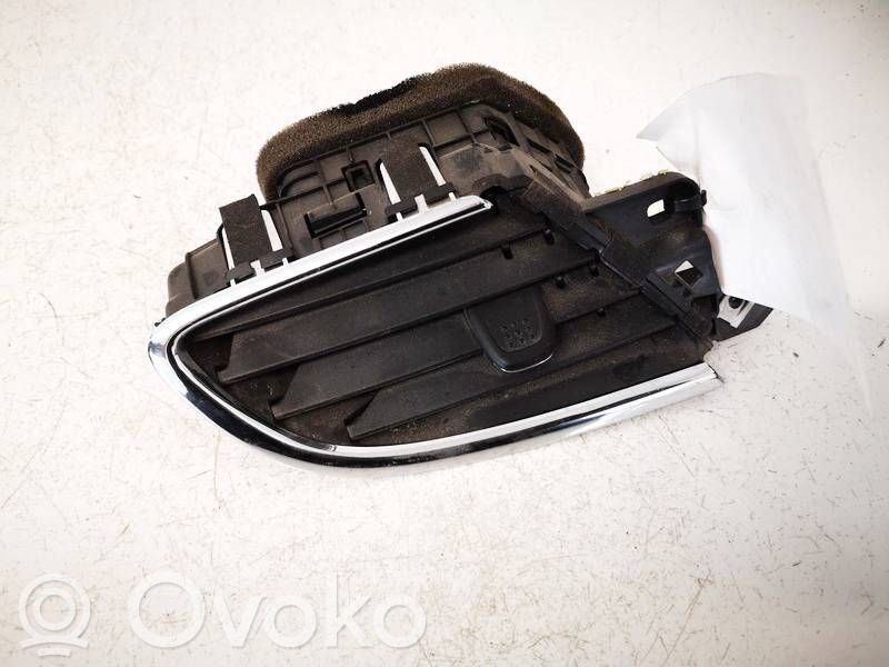 Opel Mokka X Grille d'aération centrale 