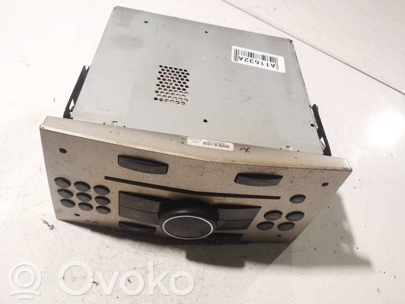 Opel Astra H Panel / Radioodtwarzacz CD/DVD/GPS 