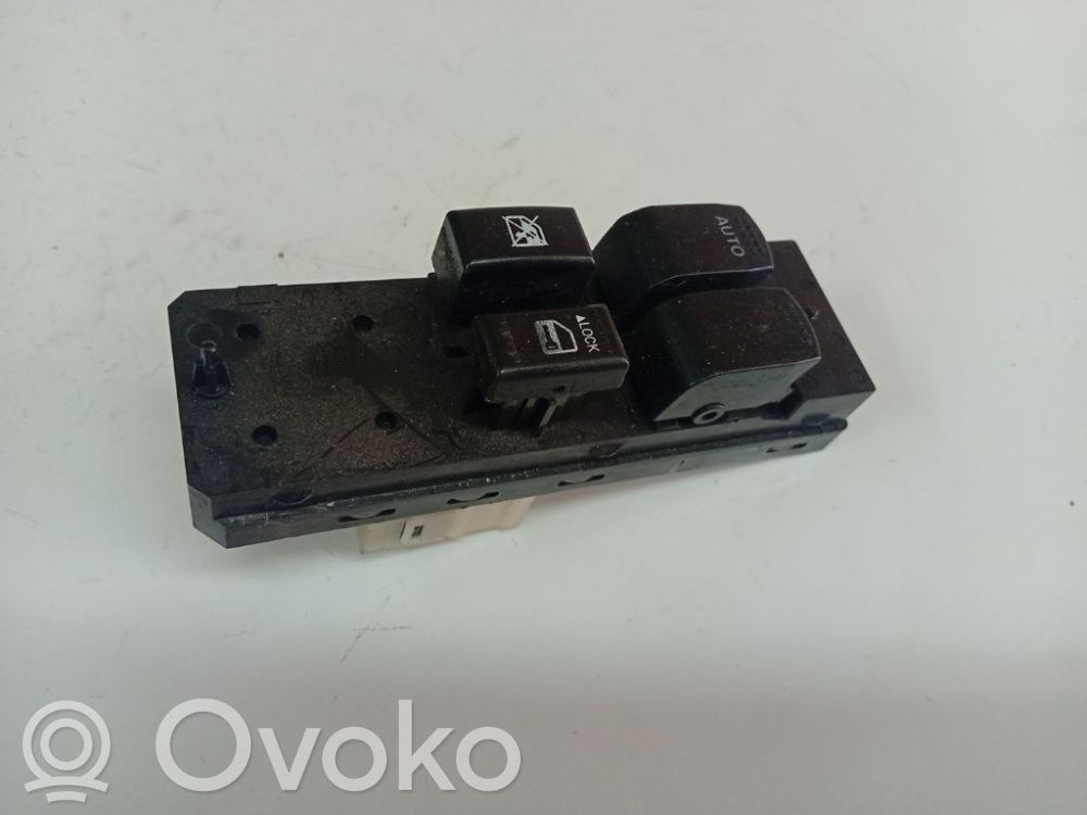 Fiat Sedici Przyciski szyb 