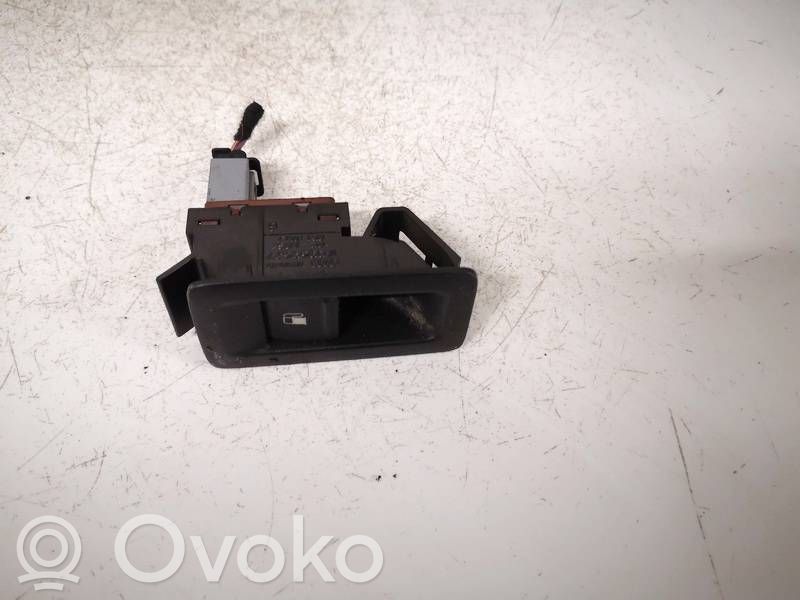 Volkswagen Touran I Schalter Tankdeckel Tankklappe Tankentriegelung 