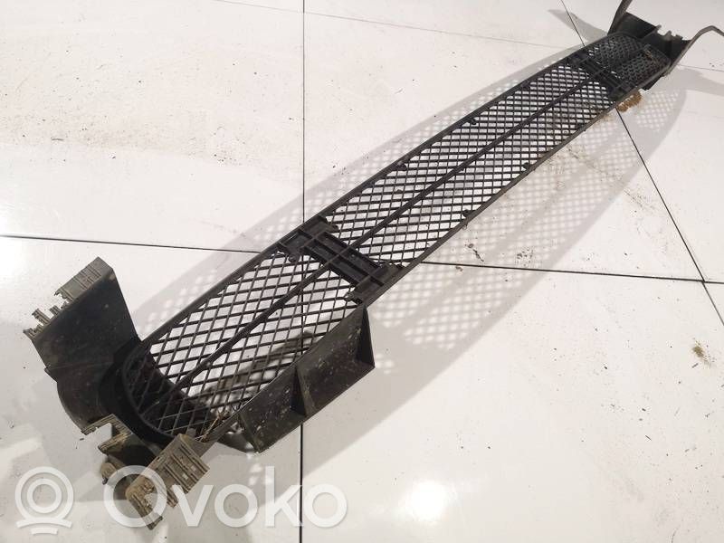 Peugeot Boxer Front bumper lower grill