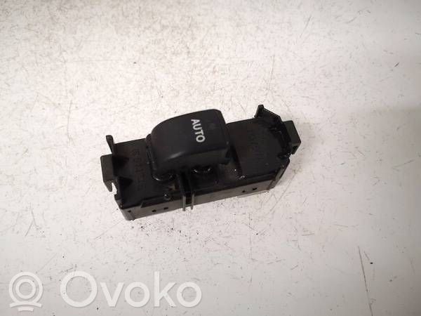 Lexus IS 220D-250-350 Przyciski szyb