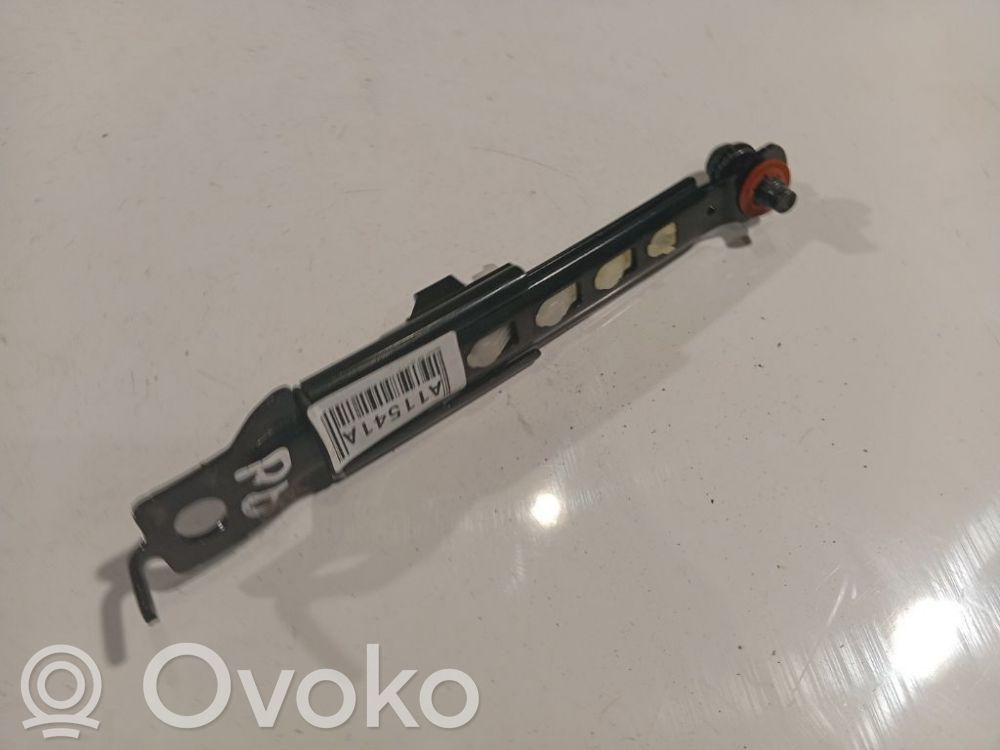 Hyundai i30 Șină reglare centură de siguranță
