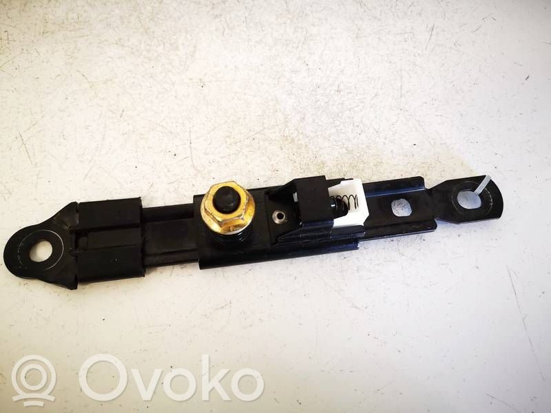 Toyota Avensis T250 Seat belt adjustment rail