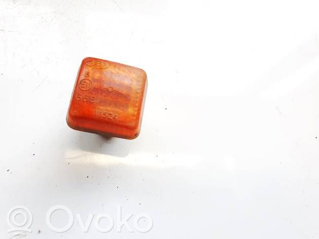 Ford Escort Поворотный фонарь крыла