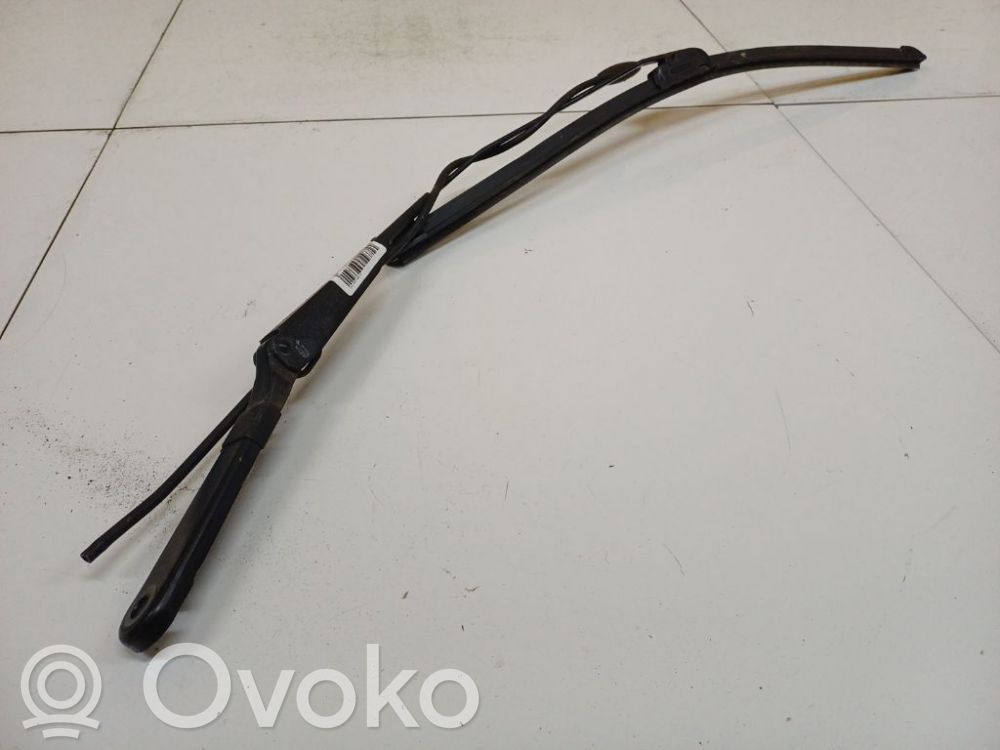 Iveco Daily 30.8 - 9 Bras d'essuie-glace avant