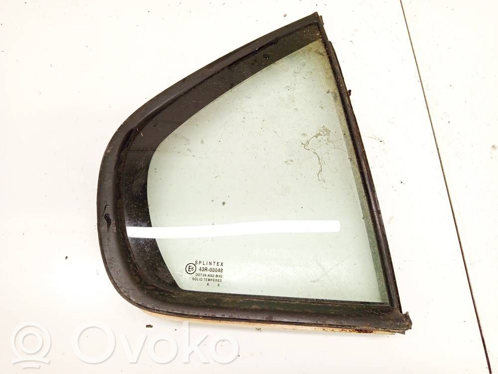 Rover 414 - 416 - 420 Ventanilla de ventilación de la puerta trasera 