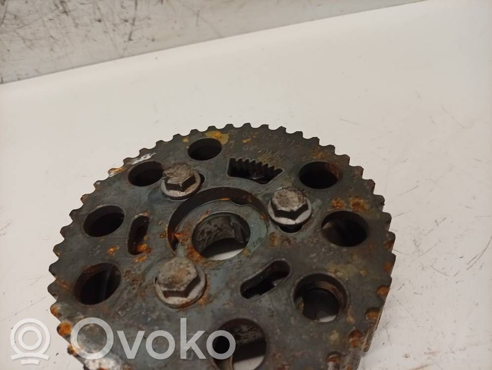 Volkswagen PASSAT B6 Poulie arbre à cames