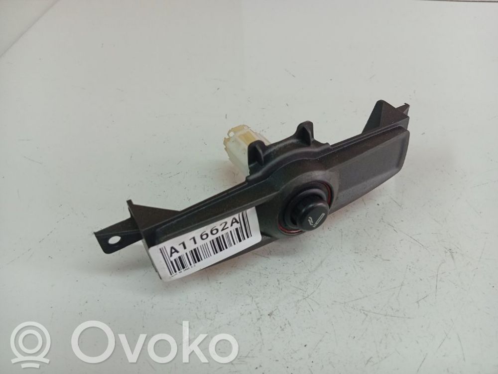 Audi A6 S6 C6 4F Savukkeensytytin 