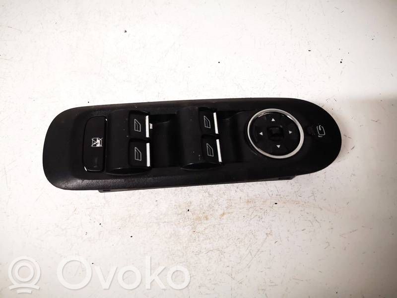 Ford Mondeo MK IV Przyciski szyb 