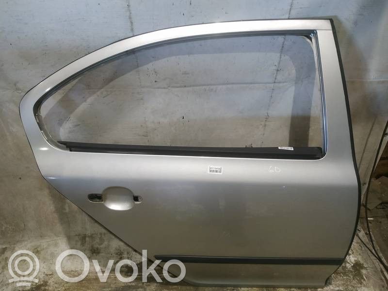 Skoda Octavia Mk2 (1Z) Rear door